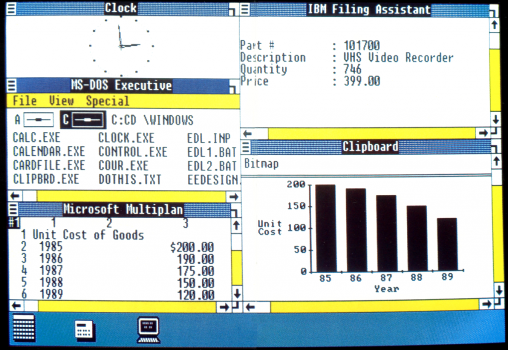 Втім, вже тоді з'явилися знайомі всім програми Paint, Control Panel і Notepad