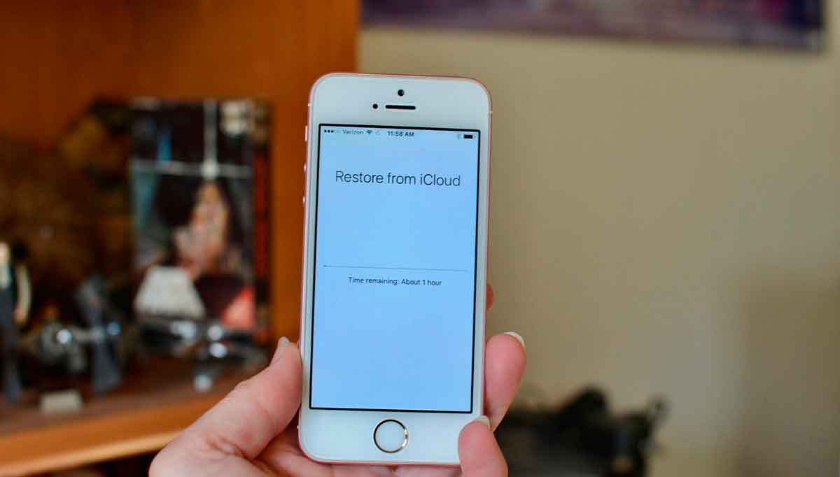 Відновлення резервної копії iPhone з iCloud