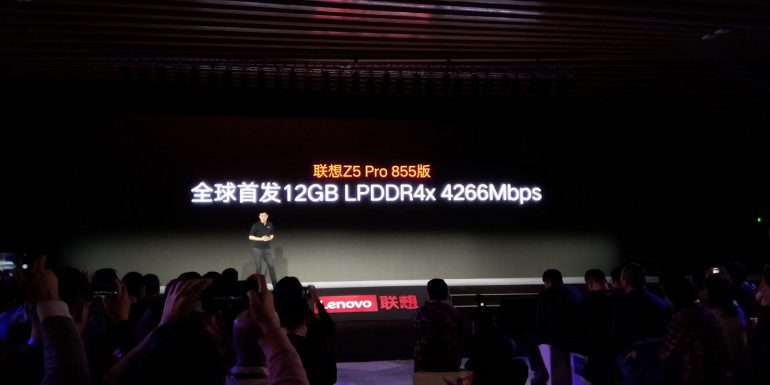 Як і передбачалося, сьогодні на спеціальному заході в Китаї компанія Lenovo представила парочку нових смартфонів