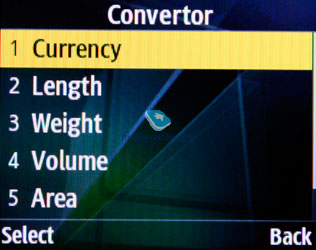 Дозволяє перетворити одні одиниці вимірів в інші, сюди ж входить конвертер валют