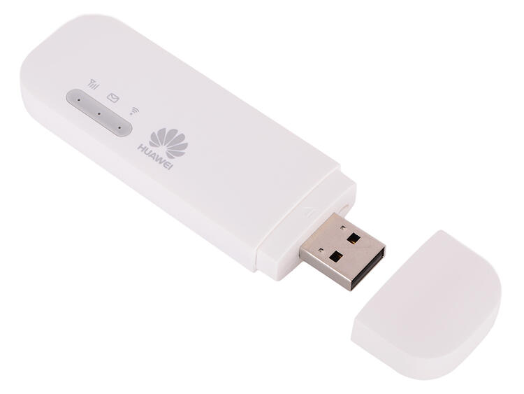 З ноутбуком зручно буде використовувати   3G або 4G USB-модем з MicroSD картою